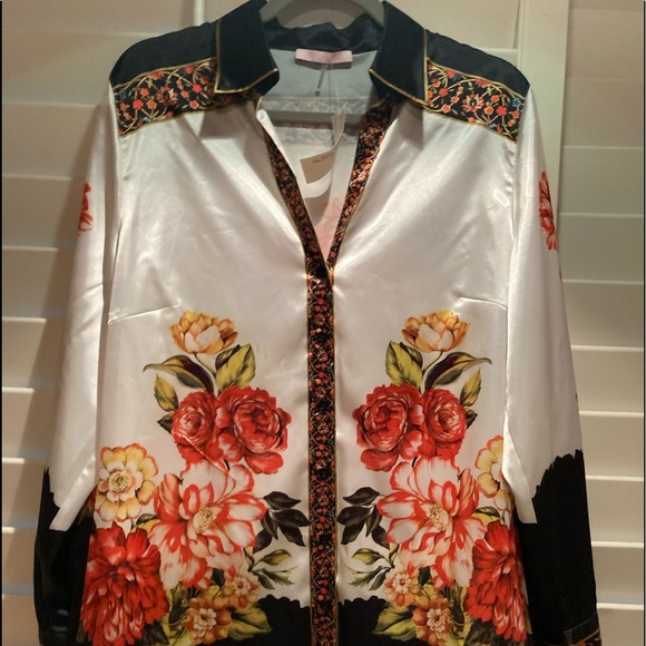 Beautiful blouse NWT by Basel - Picture 1 of 5